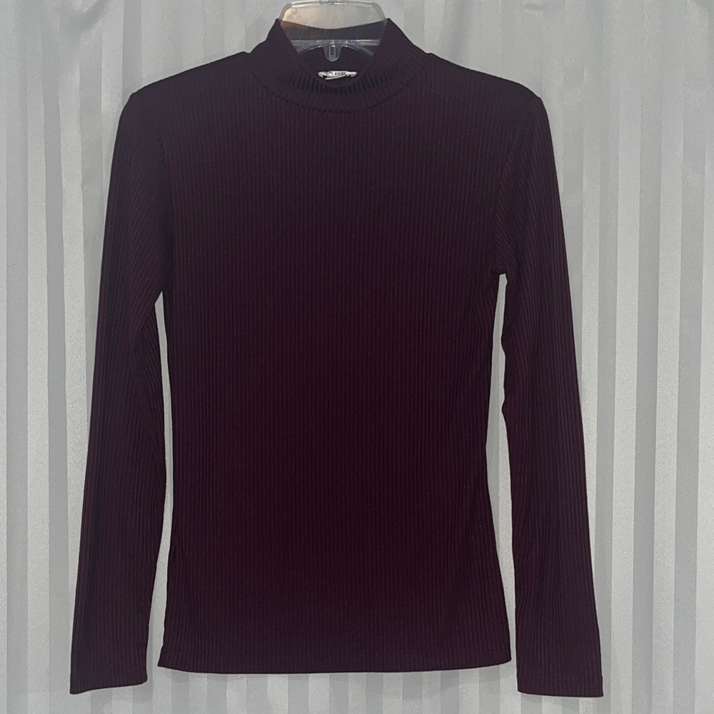 ADC Women's Burgundy Ribbed Mock Neck Long Sleeve Top